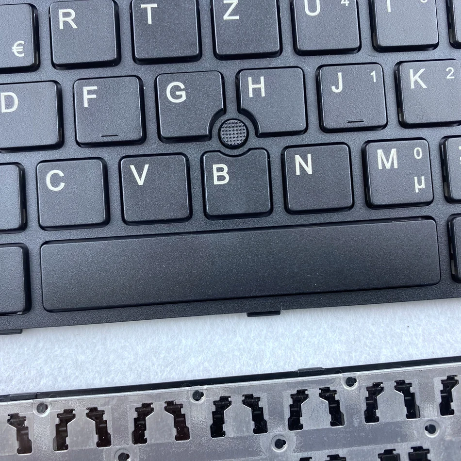 Немецкая клавиатура для ноутбука Fujitsu Lifebook E733 E734 E743 E744 U745 E546 E547 E544 E736 E746 |