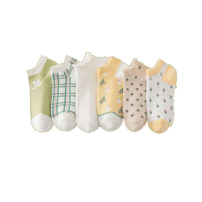 

5 Pairs of Spring and Summer Socks Women's Cotton Boat Socks Soft, Comfortable, Fresh, Simple Striped Casual Women's Socks