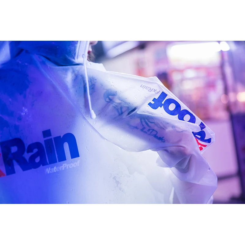 Непромокаемая куртка Mirecoo с буквенным принтом длинная пуговица дождевик