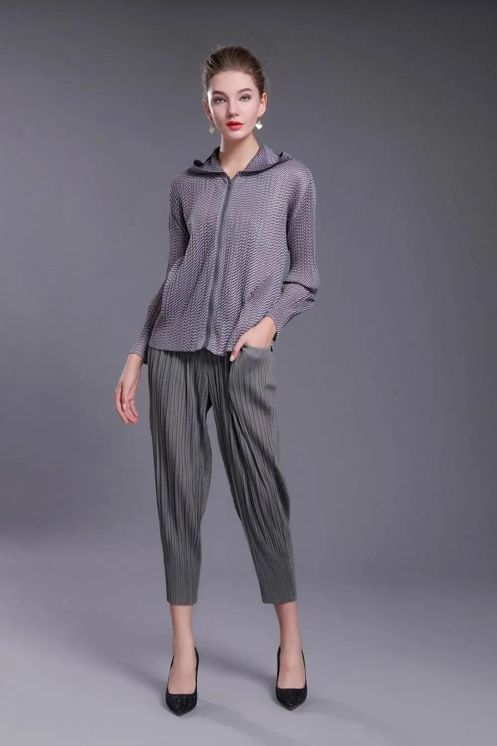 

Two Piece Set For Women 45-75KG 2020 Spring Hooded Long Sleeves Printed Loose Stretch Miyake Pleated Plus Size Top And Trousers