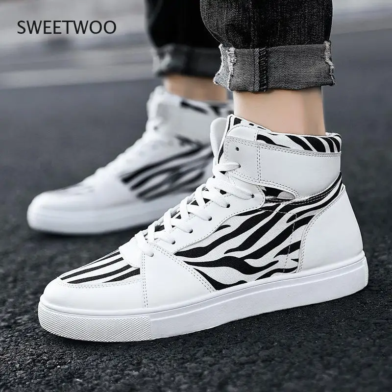 

New Canvas Men's Skateboarding Shoes Casual Outdoors Leisure Shoes Sneakers Breathable Walking Homme Shoes Casualshoes