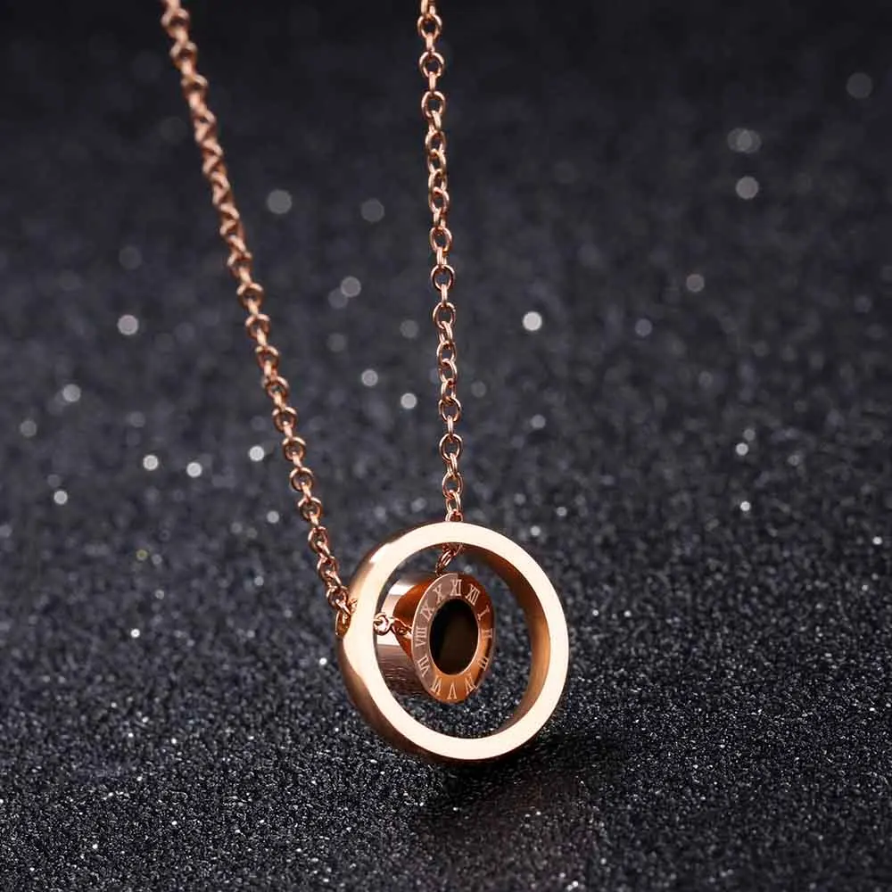 ZooMango Classic Titanium Steel Roman Numeral Double Sided Black &amp White Shells Circle Rose Gold Color Pendant Necklaces ZN17072 |