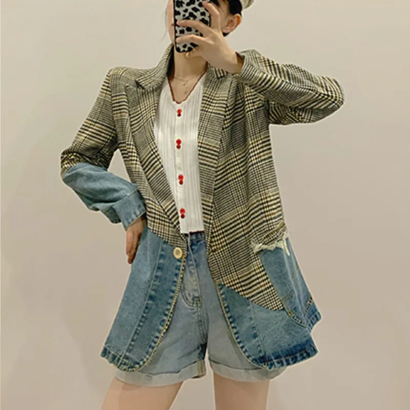 

LANMREM 2021 Spring new asymmetric stitching denim loose suit jacket elegant plaid blazer notched collar blazers for women 2A847