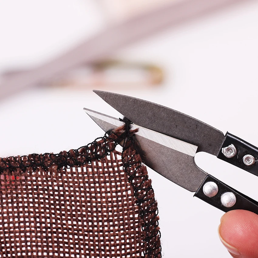 

1Pcs Multicolor Trimming Sewing Scissors Nippers U Shape Clippers Yarn Stainless Steel Embroidery craft Scissors Tailor