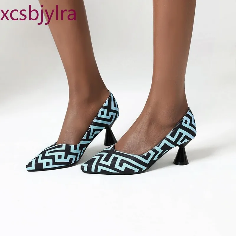 Весенне-осенние новые женские туфли на высоком каблуке с острым носком тонкие в