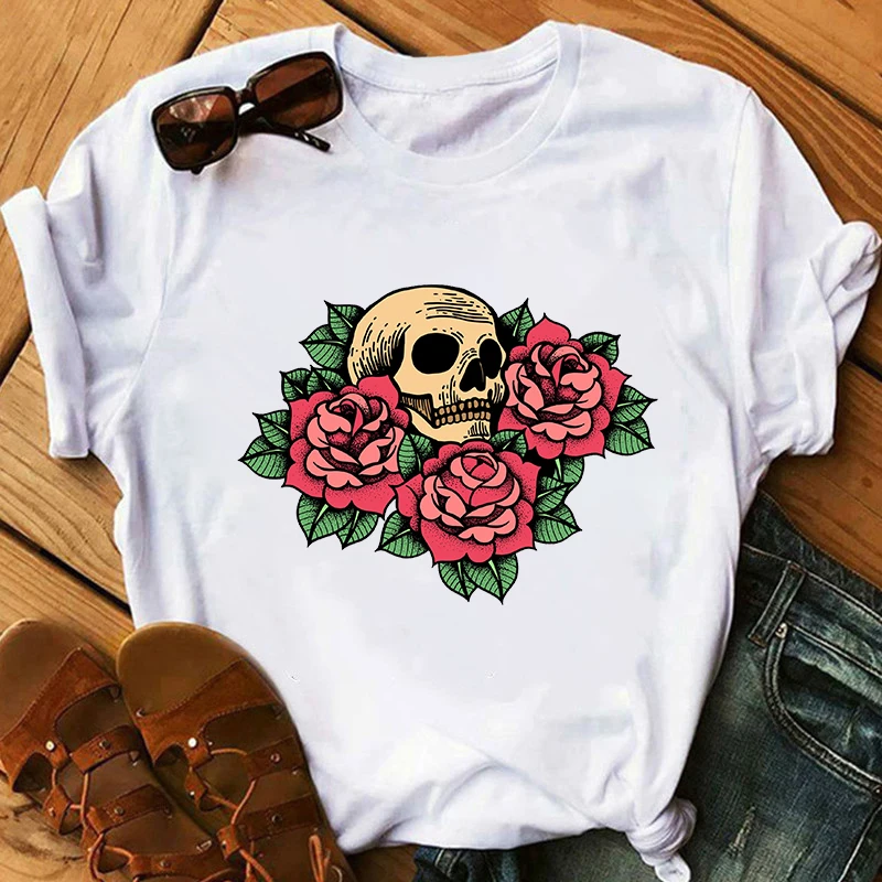 

Women Harajuku Skull Fresh Flowers Tshirt Female Fashion Graphic Women T-shirt Casual Tops Mujer Verano Funny Punk T-shirt