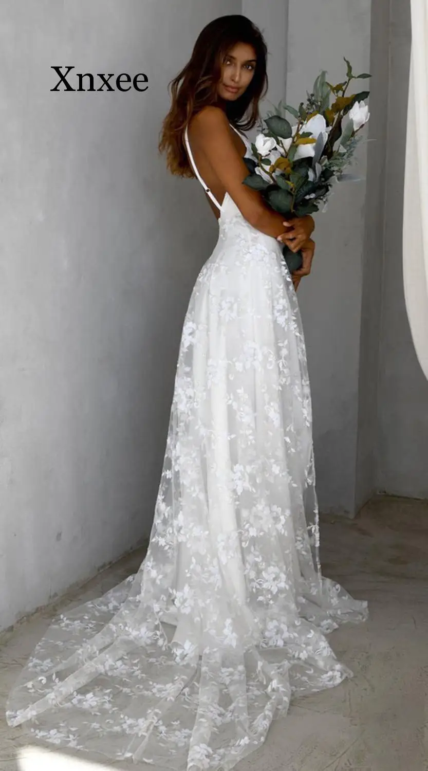 Женское кружевное платье макси с разрезом белое элегантное в пол цветочным