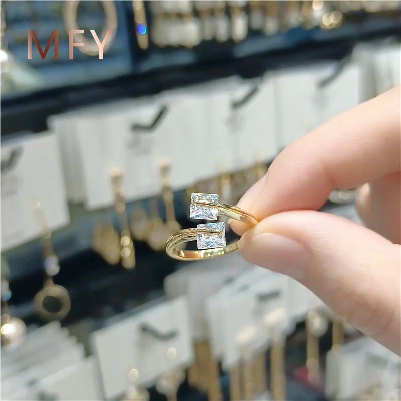 

MiFeiYa Lovely Square Crystal Shape Open Adjustable Copper Ring for Women Simple Inlaid Cubic Zircon Rhinestone Fashion Jewelry