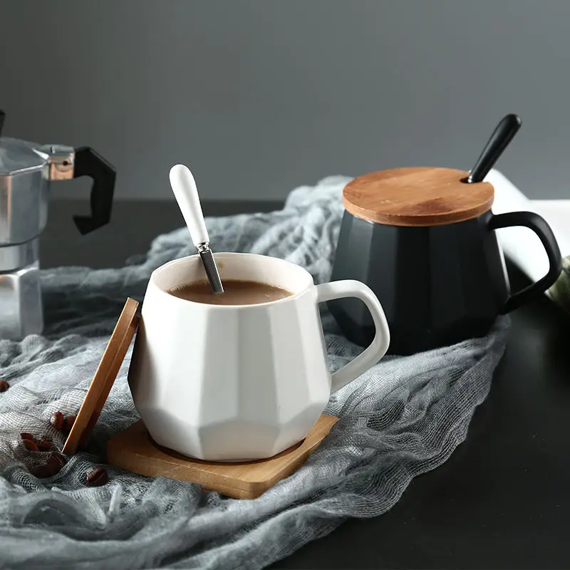 Керамическая чашка в скандинавском стиле простая керамическая с крышкой и