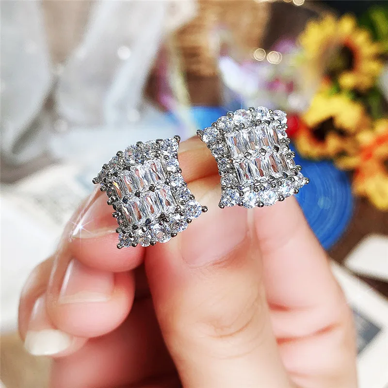 

Huitan Luxury Cubic Zirconia Crystal Stud Earrings Women Fashion Versatile Female Earrings Party Daily Collocation Accessories