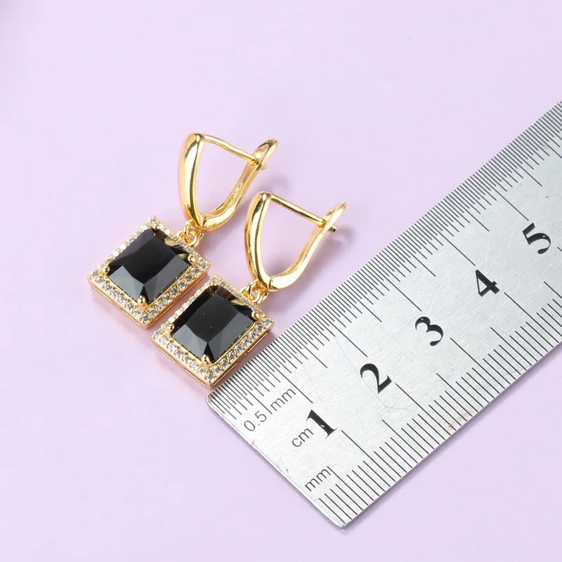 Женский комплект из кольца и сережек ювелирных украшений черного циркония в