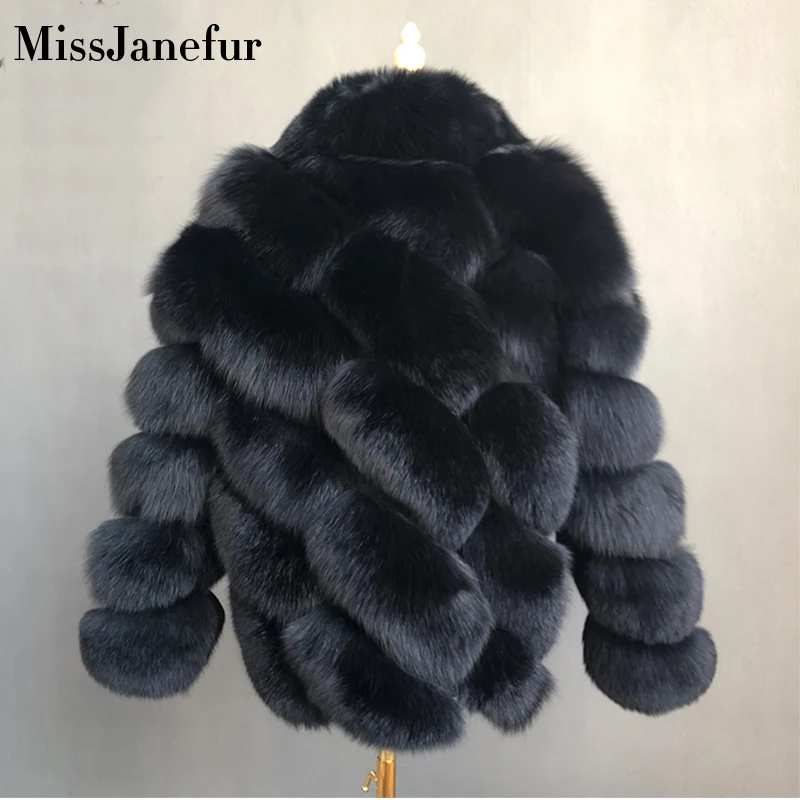 Модное темно-серое пальто короткое из натурального меха Женское Лисьего зимняя