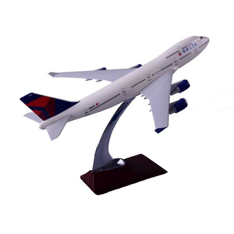 Модель самолета Deta B747 масштаб 1:150 47 см модель со светом и колесом отлитый под