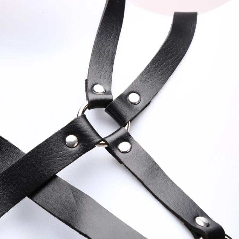 Сексуальная искусственная кожа выдалбливают кроп Топ О Кольцо Регулируемая