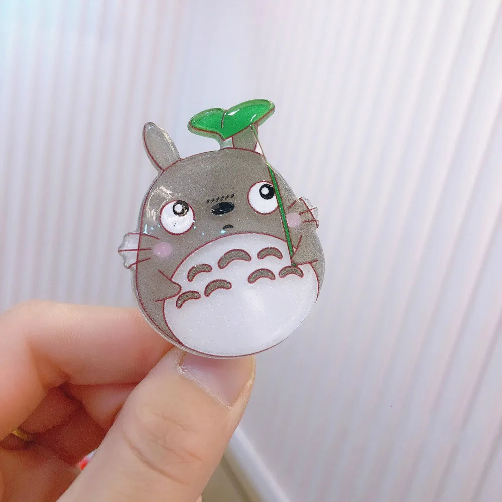 2 шт. случайный футболки с принтом из аниме Мой сосед Тоторо акриловые заколки для