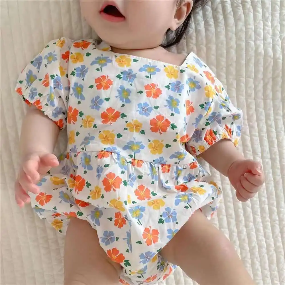 

2021 Summer New Floral Puff Sleeve Infant Girl Baby Princess Style Backless One-Piece Romper Romper