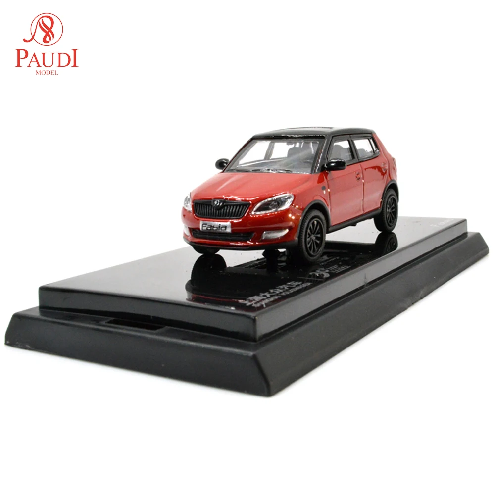 Новинка 2015 г. красная Игрушечная машина Skoda Fabia в масштабе 1:64 масштаб 1 64