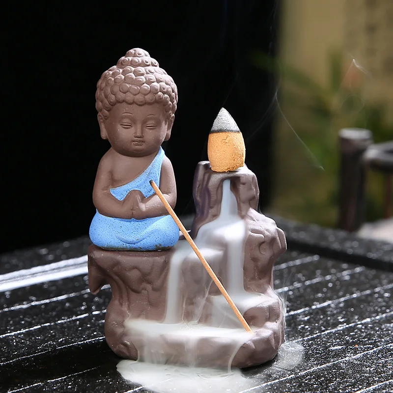 Разноцветная подставка для ароматерапии с изображением маленького монаха Будды