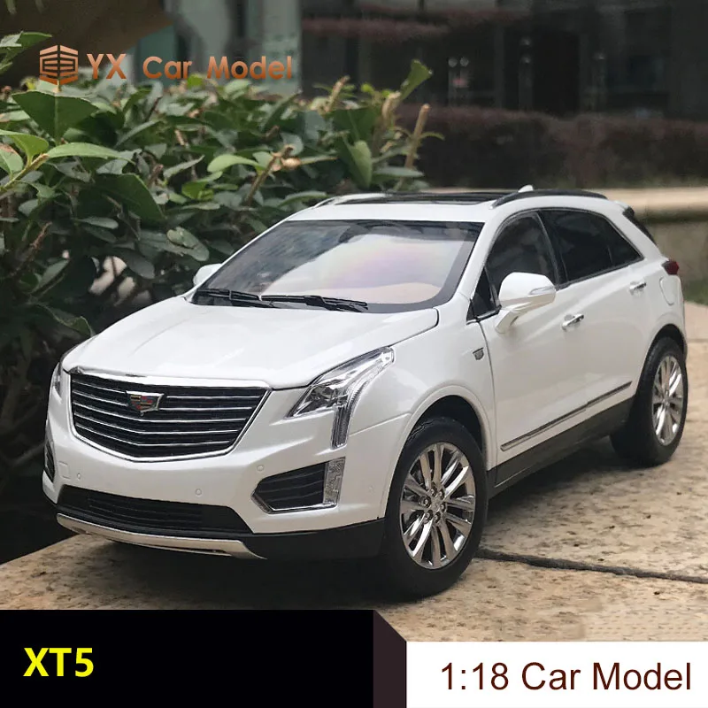

Литая модель автомобиля 2017 Cadillac XT5, внедорожник 1:18, модель автомобиля из сплава (маленький подарок)