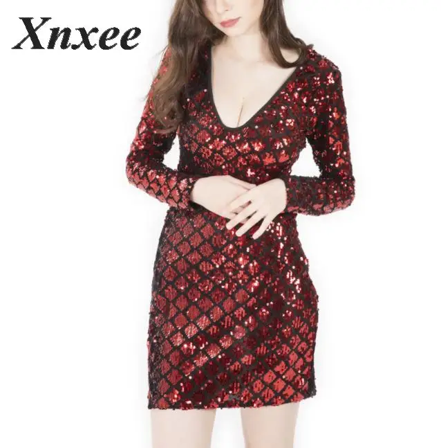 Женское платье с глубоким V-образным вырезом и вышивкой | Женская одежда