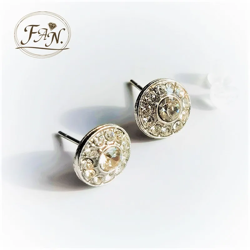 Новые классические маленькие модные серьги-гвоздики для девушек и женщин в