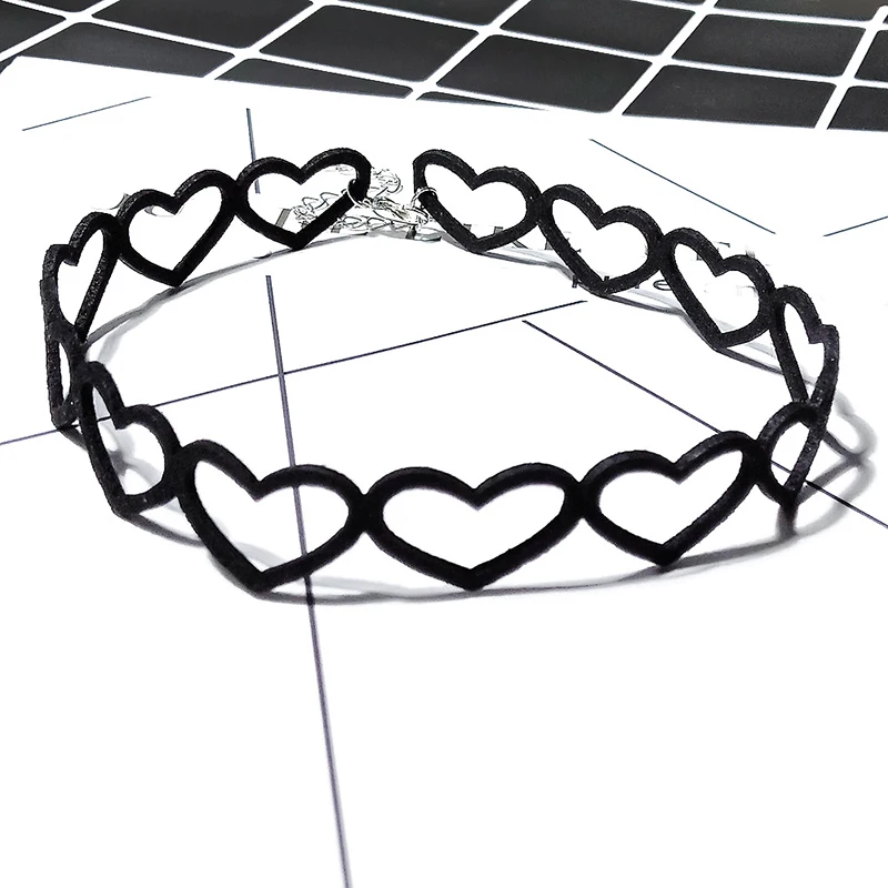 

Retro Necklace Solid Elegant Black Lace Torque Velvet Neck Collar Short Clavicle Love Necklace Fashion Jewelry