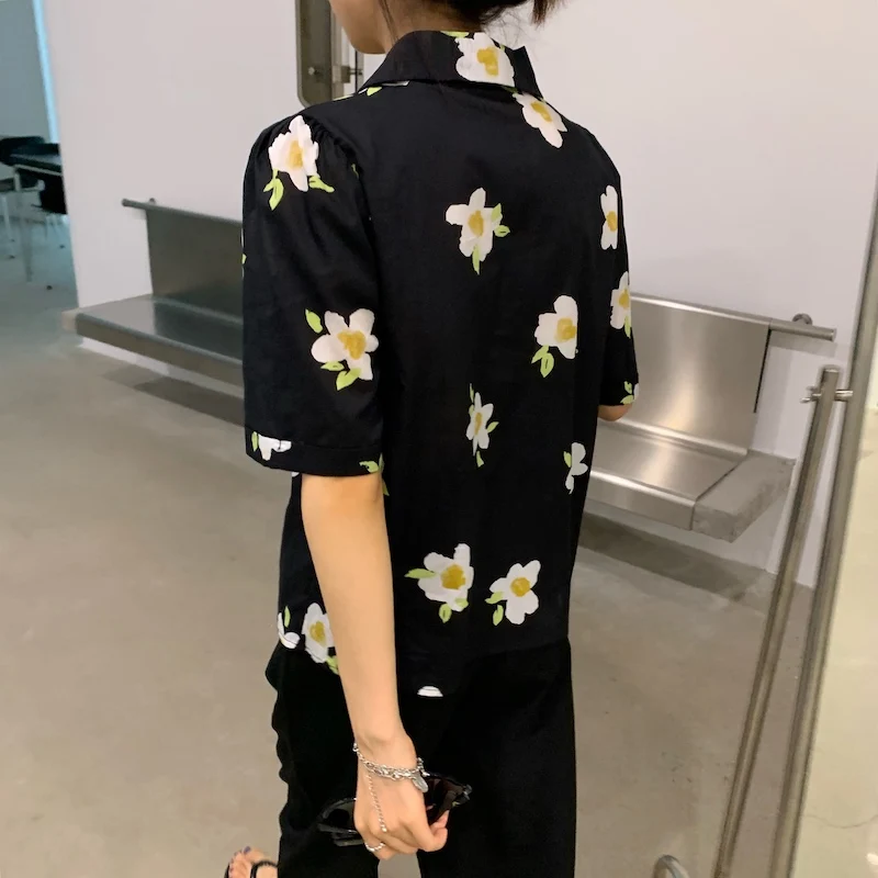 

KUSAHIKI Elegant Flowers Printed Blouse Shirt Korean Notched Collar Short Sleeve Womens Tops Causal 2021 Summer Blusas 6J215