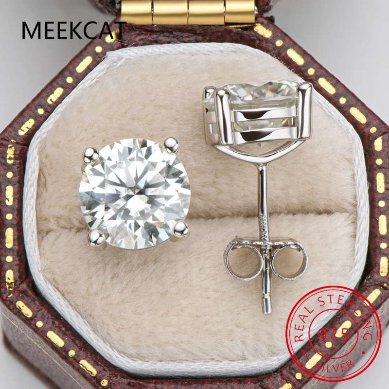 

Женские серьги-гвоздики из серебра 100% пробы, с муассанитом