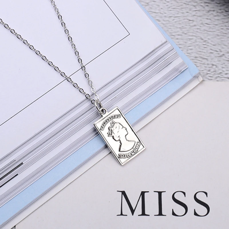 

European and American style simple fashion silver ornaments Elizabeth pendant figure pendant necklace4