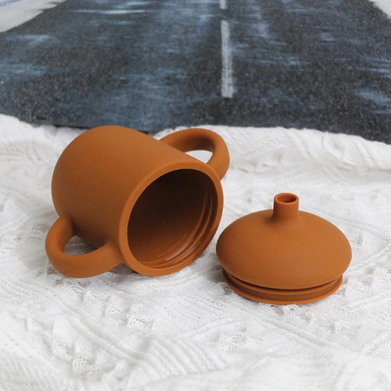 

Baby Silicone Water Cups Beverage Cups Straw Cups BPA-free Children Straw Cups