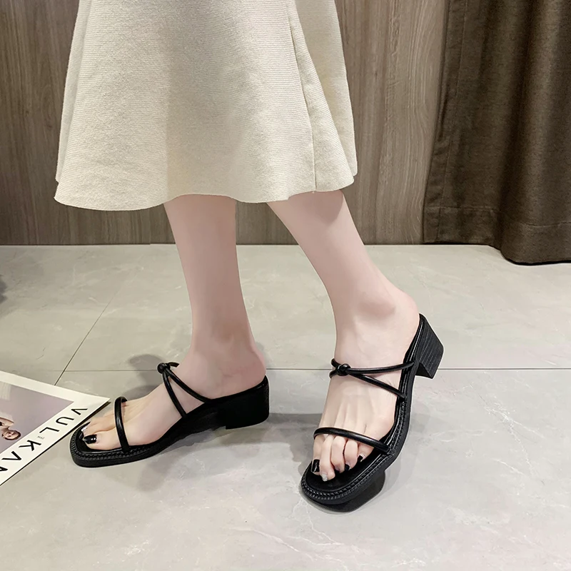 

Med Slippers Casual Shoes Slipers Women Square heel Heeled Mules Cross-Tied Slides Luxury 2021 Block High Rome Rubber PU Fashion