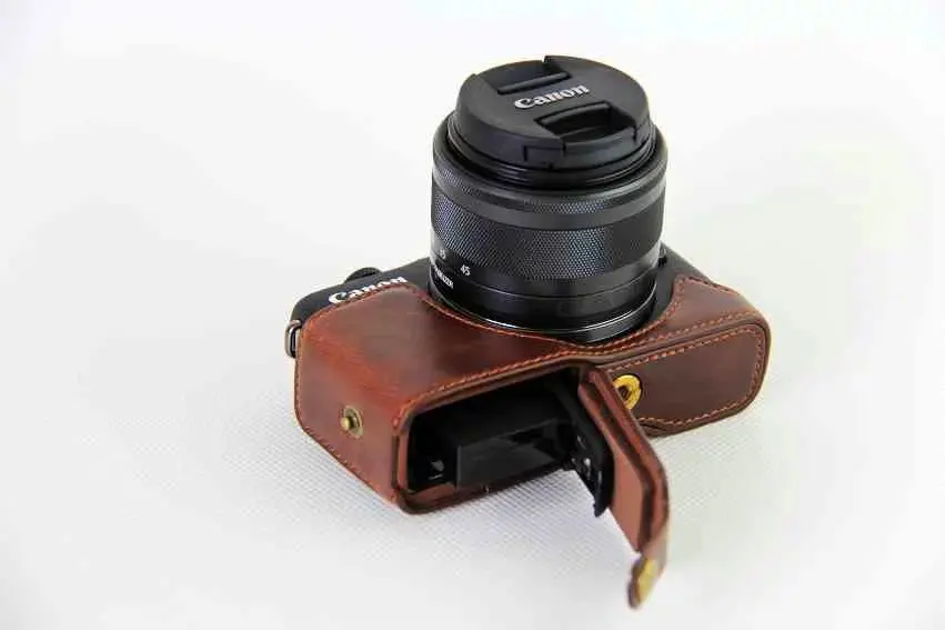 Новинка чехол из искусственной кожи для камеры получехол Canon EOS M10 M100 M200 Нижняя