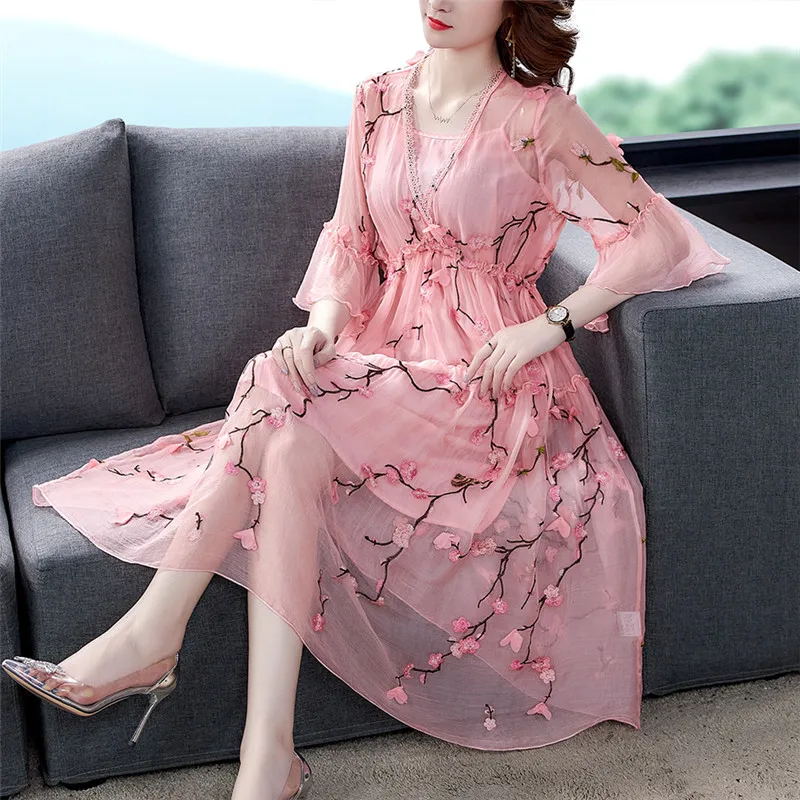 Женское платье с вышивкой Розовое свободное из искусственного шелка длинным