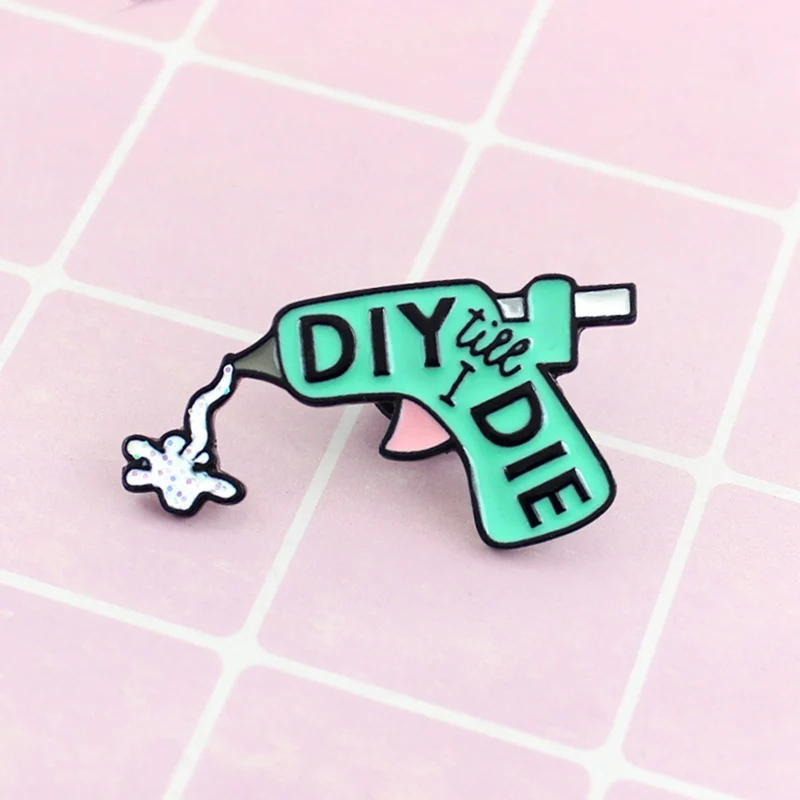 2019 красочная эмалированная брошь в виде мультяшного пистолета-распылителя милые