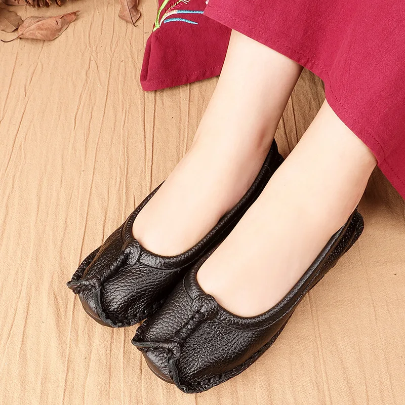 

Spring and autumn 2021 new cowhide flat bottom large-size national wind comfortable hundred leather women's shoes