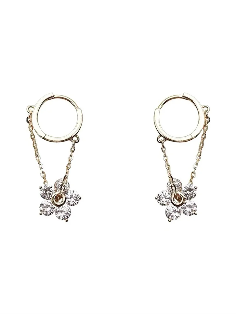 

Exquisite Korean Women's Flower Earrings Zirconia Hollow Lace Stud Earrings Wedding Gift