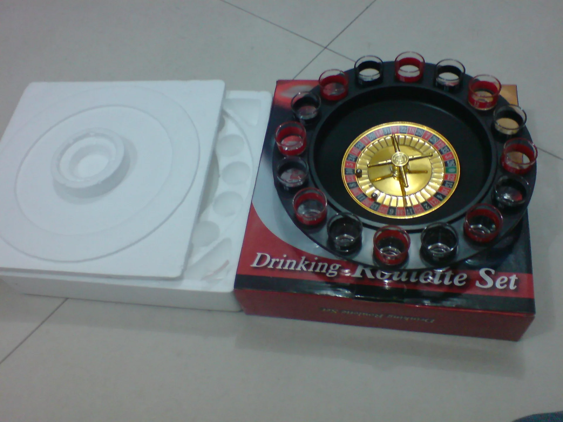 

Russian Turntable Black 16-Cup Wheel Turntable Rotary Table Bar KTV Supplies