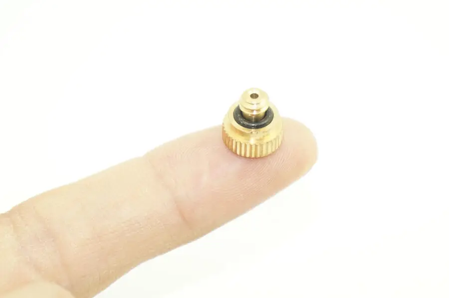 Латунь на случай запотевания стекол можно использовать для охлаждения