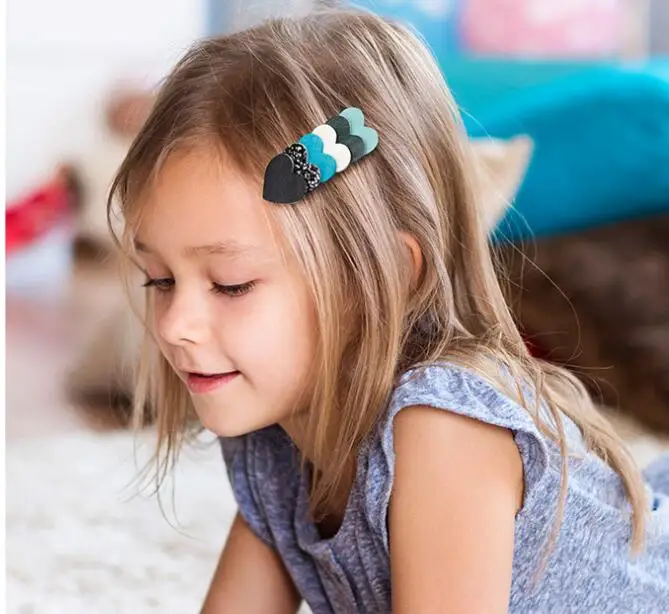 

Baby Girls Sequins Love Hairpin Glitter Children's Hair Clip Rainbow Candy Color Heart-shaped BB Clip Valentine's Day gift