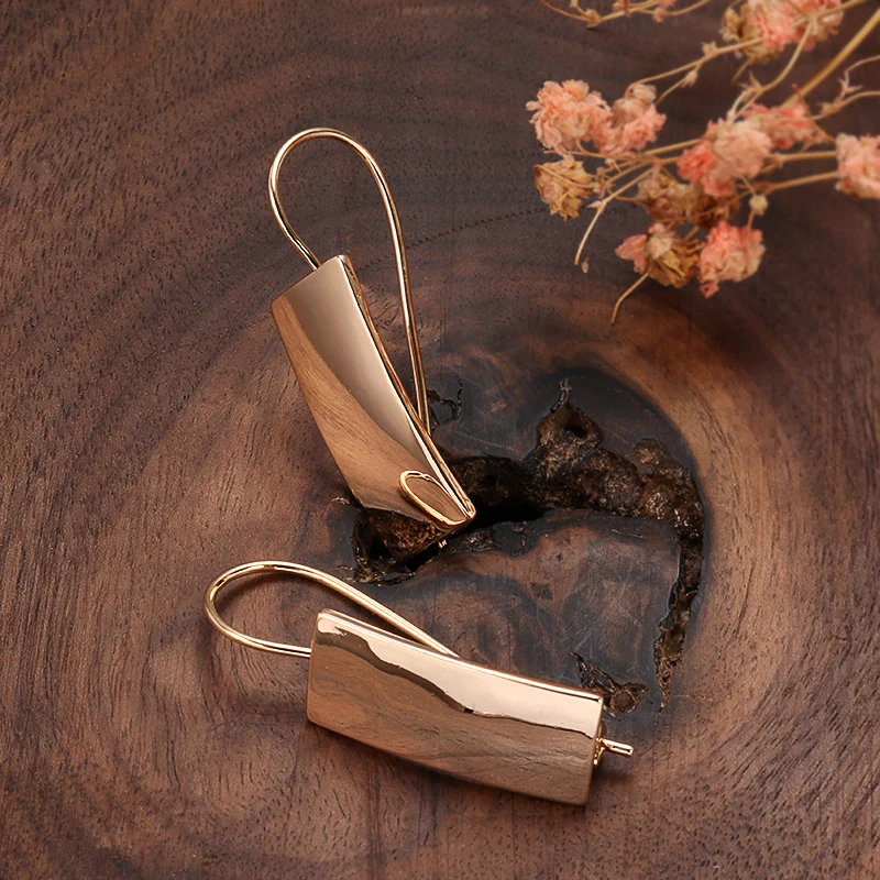 

2021 Rose Gold Color Women Trend Jewelry Rose Gold Classic Simple Dangle Earrings Vintage Wedding Jewelry