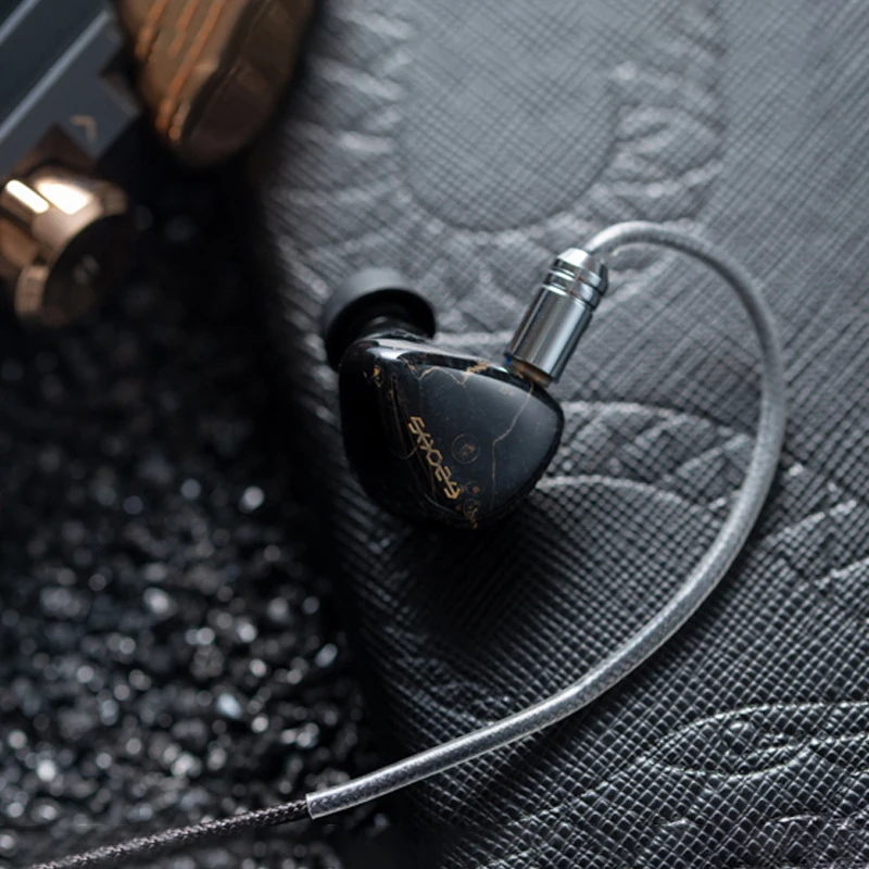 Shozy FORM 1.4 Hybrid Technology Wired Earphones Wood Monitors Headphones HIFI Noise Cancelling In Ear Earbuds Detachable Cable |