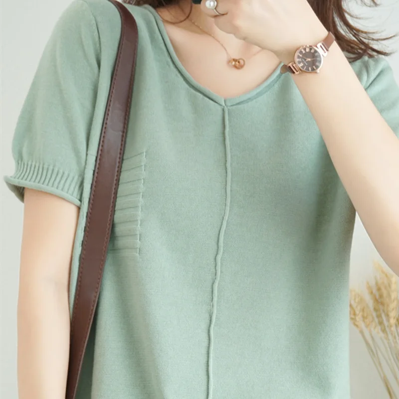 Свитер женский трикотажный с V-образным вырезом и коротким рукавом | Женская