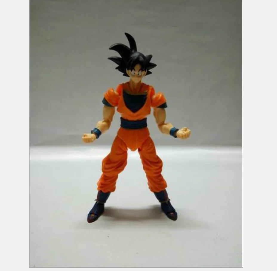 

Free Shipping Movable Vegeta And Movable SAIYA PVC Action Figure Toys Dolls