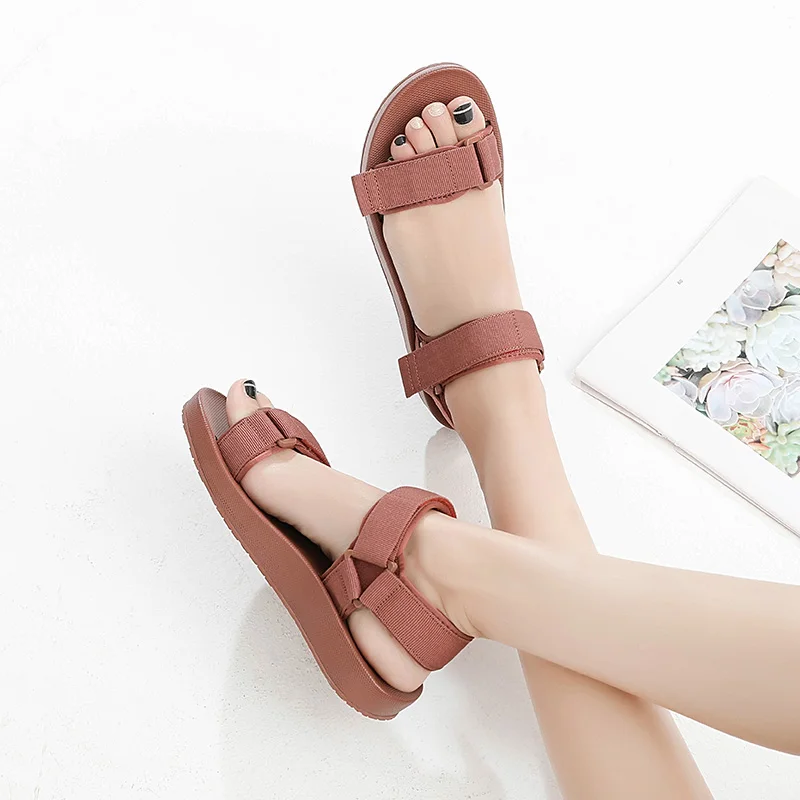 

MALEMONKEY 023028 Women Flat Sandals Holiday Beach Shoes 2020 Summer Female Slippers Soft Comfortable Ladies Sandals Women Black