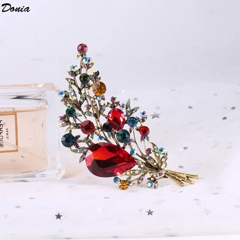 

Donia jewelry European and American luxury exquisite temperament coat accessories pin retro fashion bouquet brooch