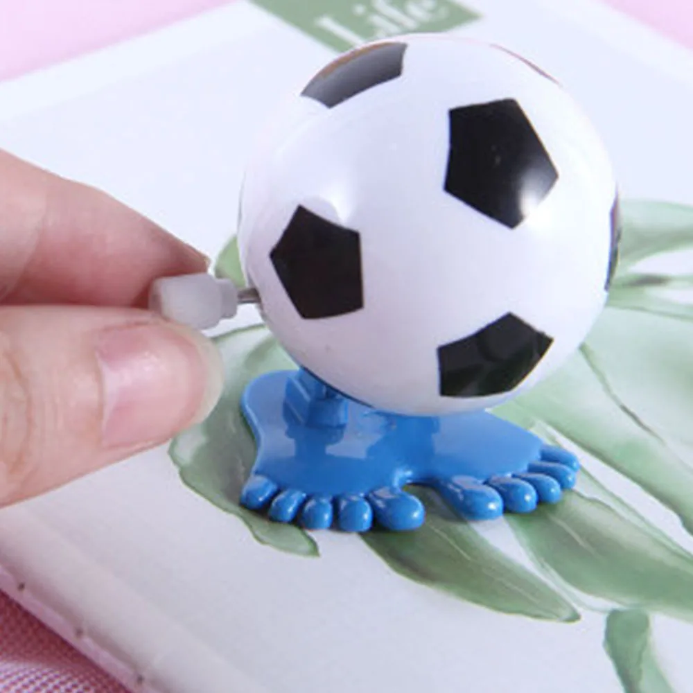 Забавные пластиковые мини-игрушки прыгающие футбольные игрушки заводные для