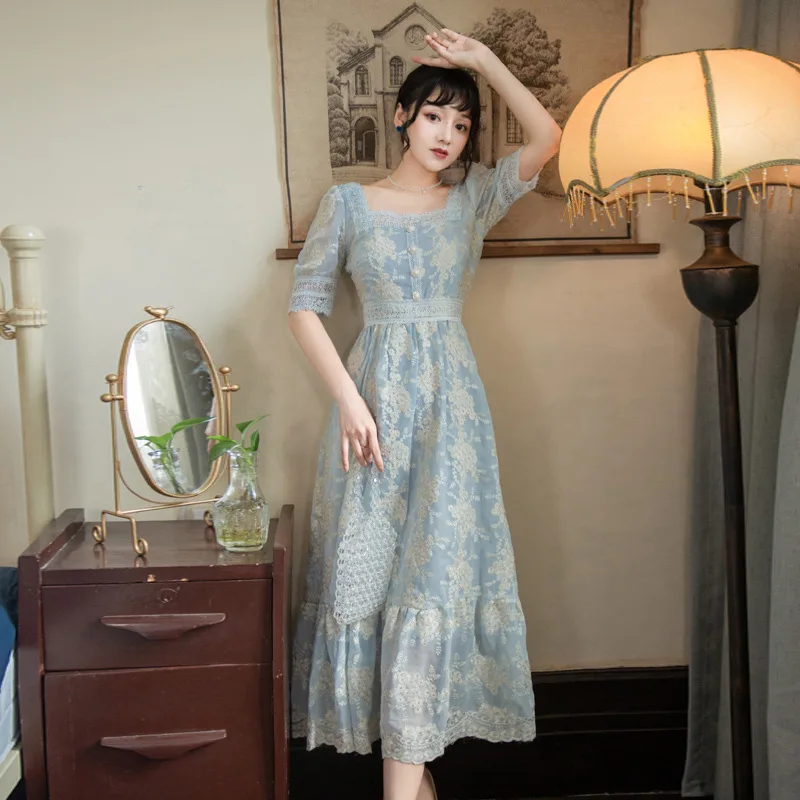 

2020 new summer French square neck dress with small fresh temperament