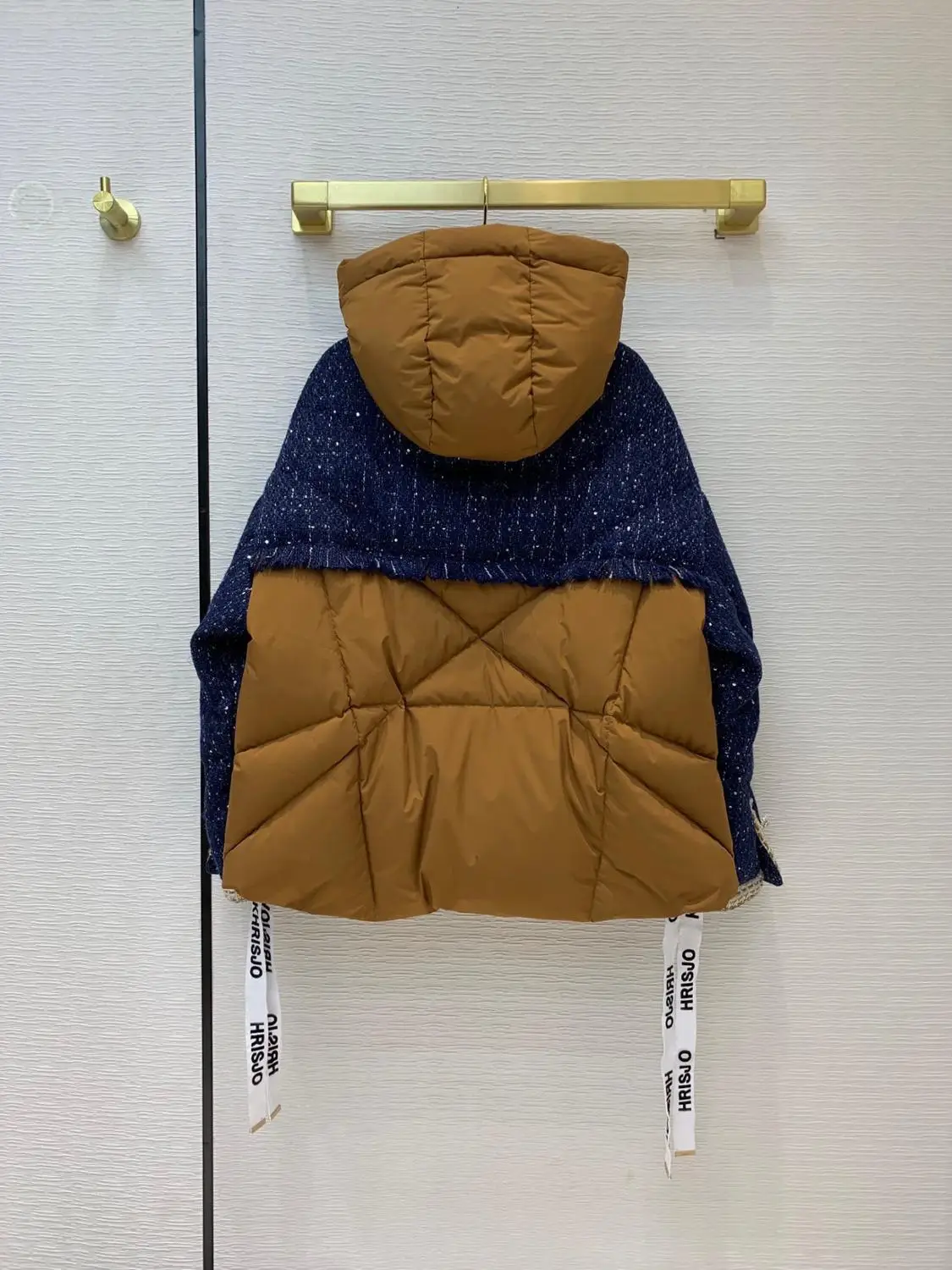 

Winter Quality 11.16 High New Fashion Tweed Patchwork Coat Women Crystal Button Hooded Keep Warm White Goose Down Jacket