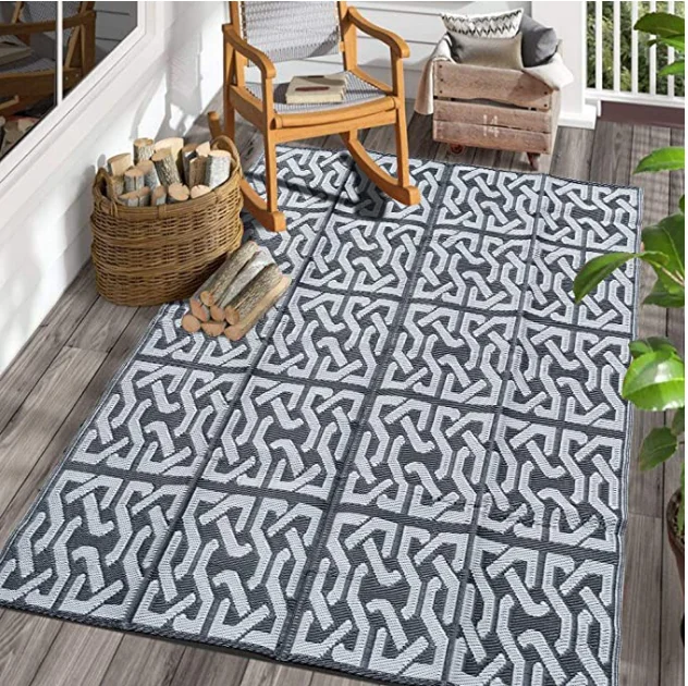 

New Household 160x250cm Rugs, Dirt-Resistant And Easy-To-Wash Strip Pattern Carpet Cushions Are On Sale
