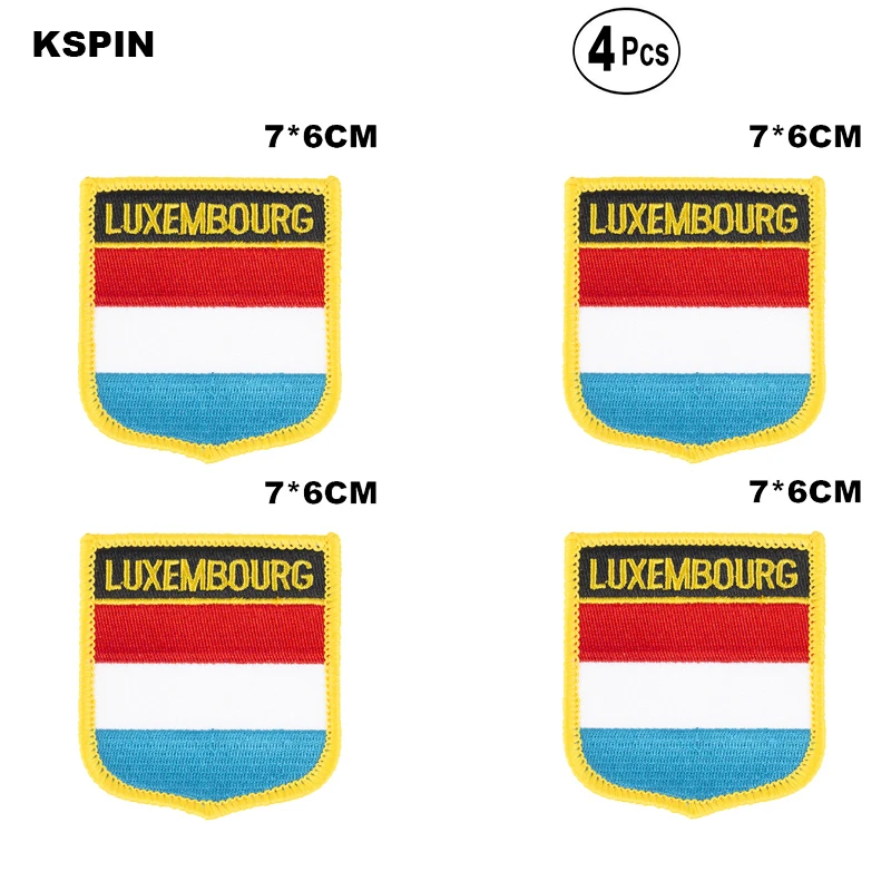 Нашивка флаг упа. Макет флага. Формы флагов. Форма флажка. Итальянский флаг.